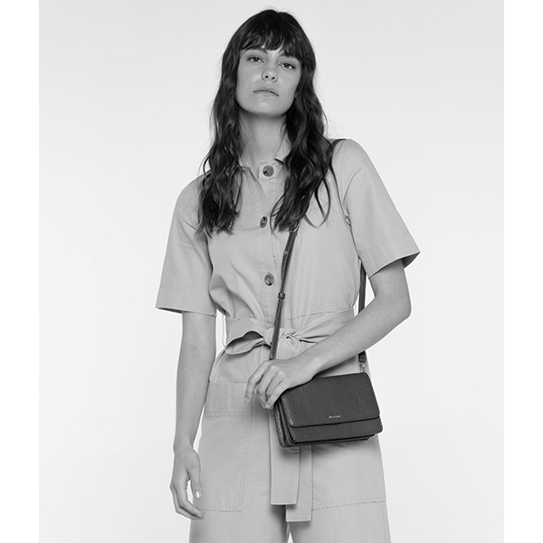 matt and nat bee crossbody