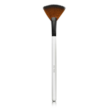 Small Fan Brush Lily Lolo - Small Fan Brush