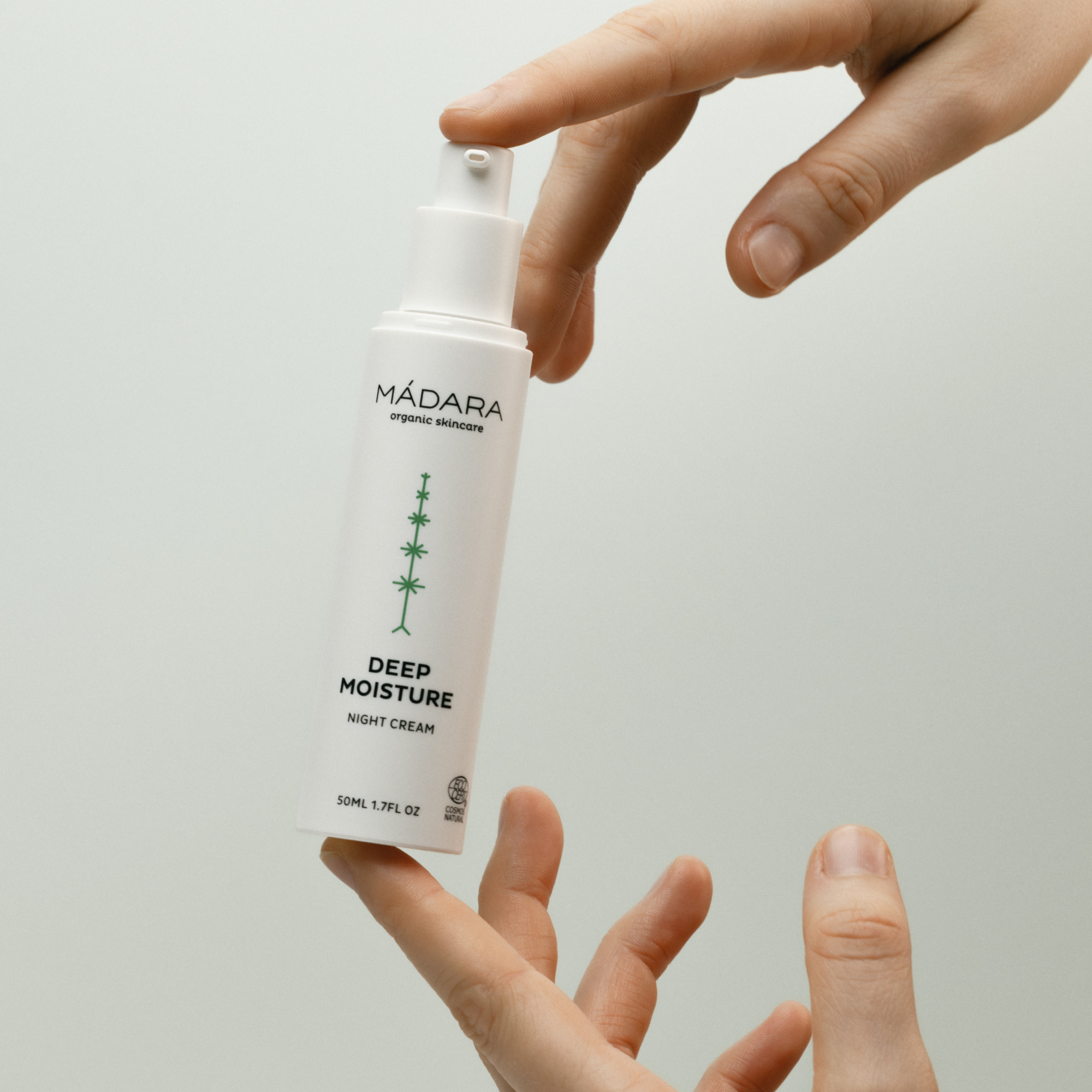 Madara - Regenerating night cream - Deep Moisture