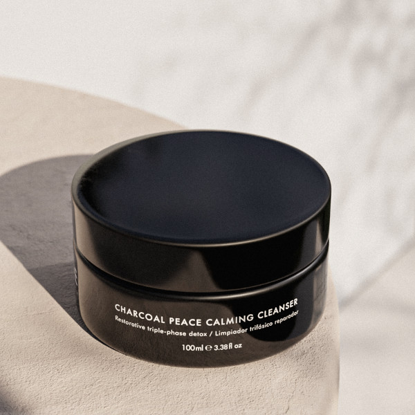 Twelve Beauty - Charcoal Peace Calming Cleanser - Restorative triple-phase detox