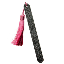 Kure Bazaar - Black nail file with pink pompom