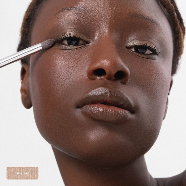 Ere Perez - Chamomile Eye Palette - Light Shimmer Ere Perez - Chamomile Eye Palette - Light Shimmer