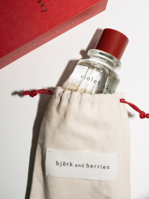 Le parfum Violet Sky de Bjork and Berries