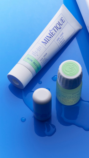 Mimétique skincare for regenerated, hydrated skin